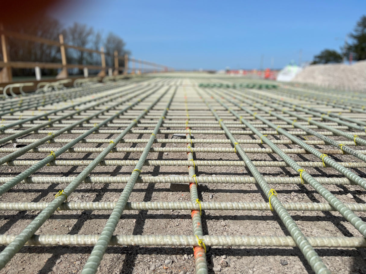 Non-Structural Fiberglass Rebar 4 MAX Bar (8M)