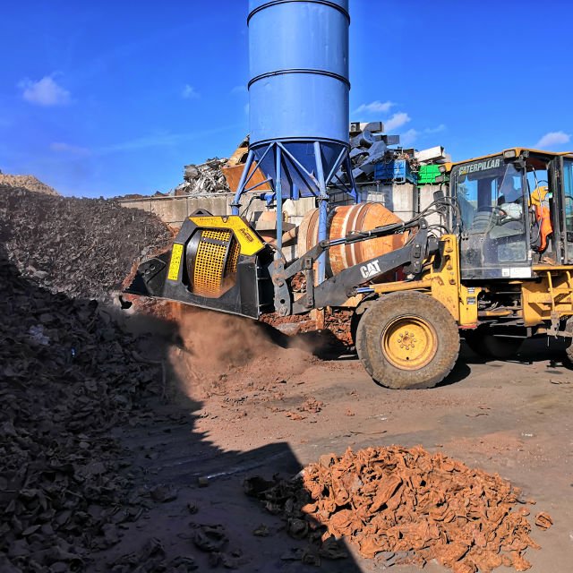 SCREENING BUCKETS MB-LS170 S2 - MB Crusher