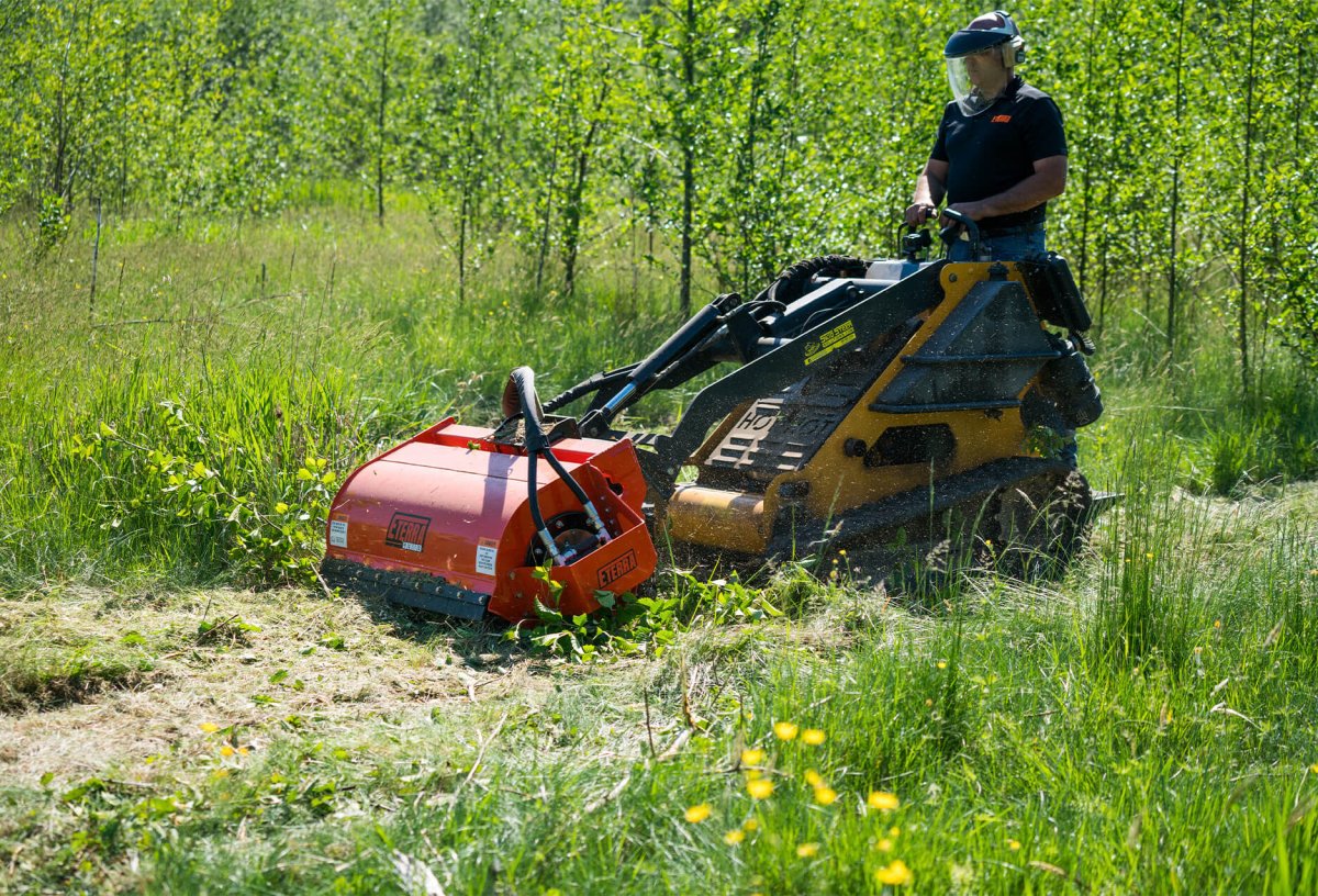 Sidewinder 36" Mini Skid Steer Flail Mower Attachment - Eterra